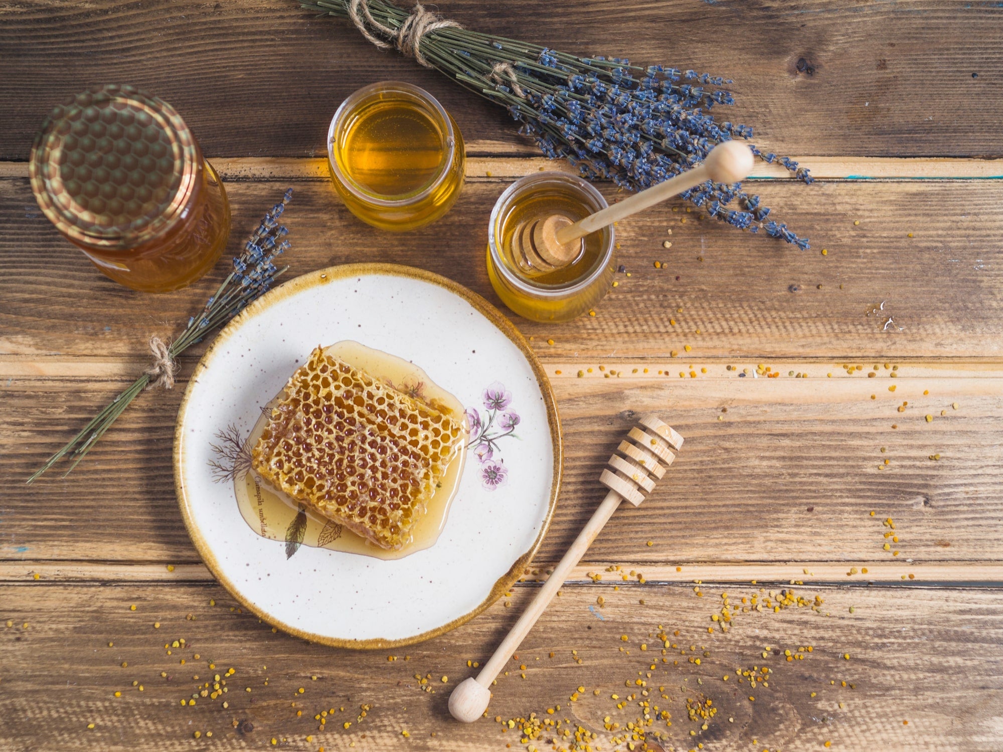 Bee Pearl: Nature's Nutritional Powerhouse by VitalRoot Nutrition